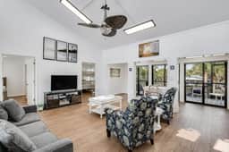3926 Coquina