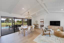 1304 Par View