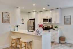Sanibel Arms A8