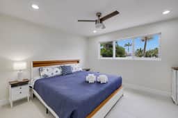 Sanibel Arms B2