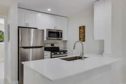 Sanibel Arms B1