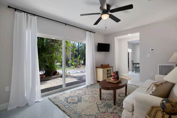887 Casa Ybel A