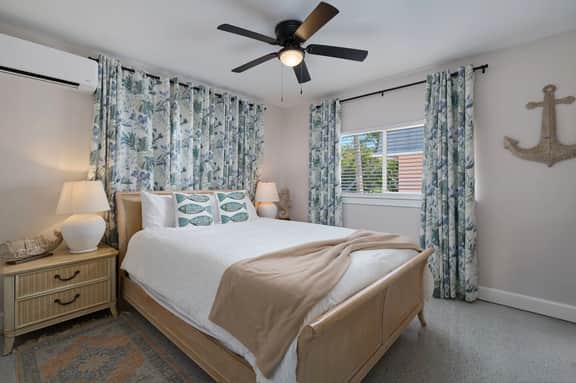 887 Casa Ybel Unit C