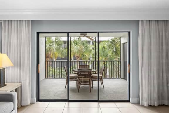 SS Tennis Villa 3222