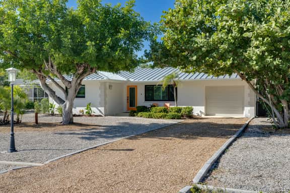 1125 Captains Walk