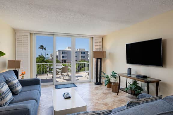 Lighthouse Point 215