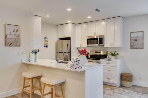 Sanibel Arms A8