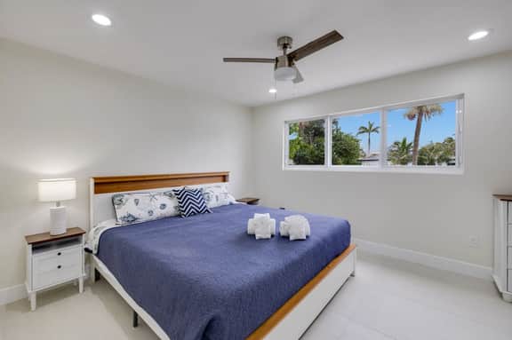 Sanibel Arms B2