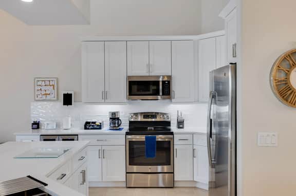 1716 SE 45th St