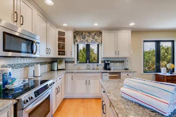 698 Spartina Ct