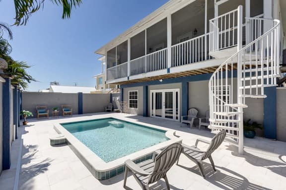144 Mango St