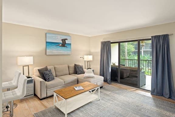 SS Tennis Villa 3212