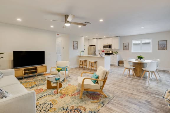 Sanibel Arms A8