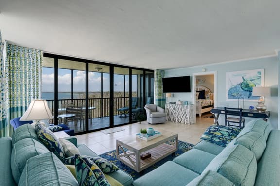 Harbour Tower 417