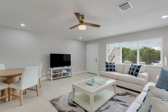 Sanibel Arms B3
