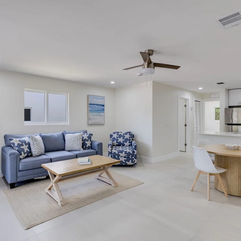Sanibel Arms B1